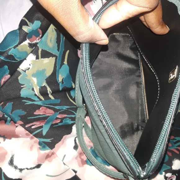 Pom Pom Square CrossBody - Picture 4 of 4